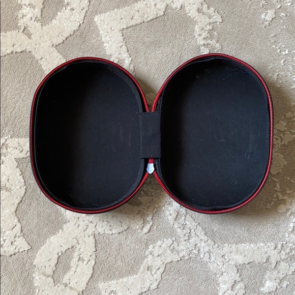BEATS CASE - Picture 4 of 6